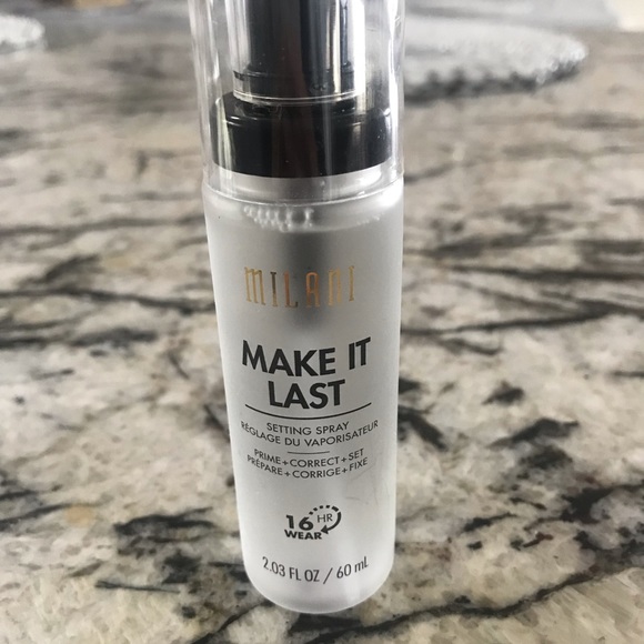 Makeup bundle - Picture 2 of 6